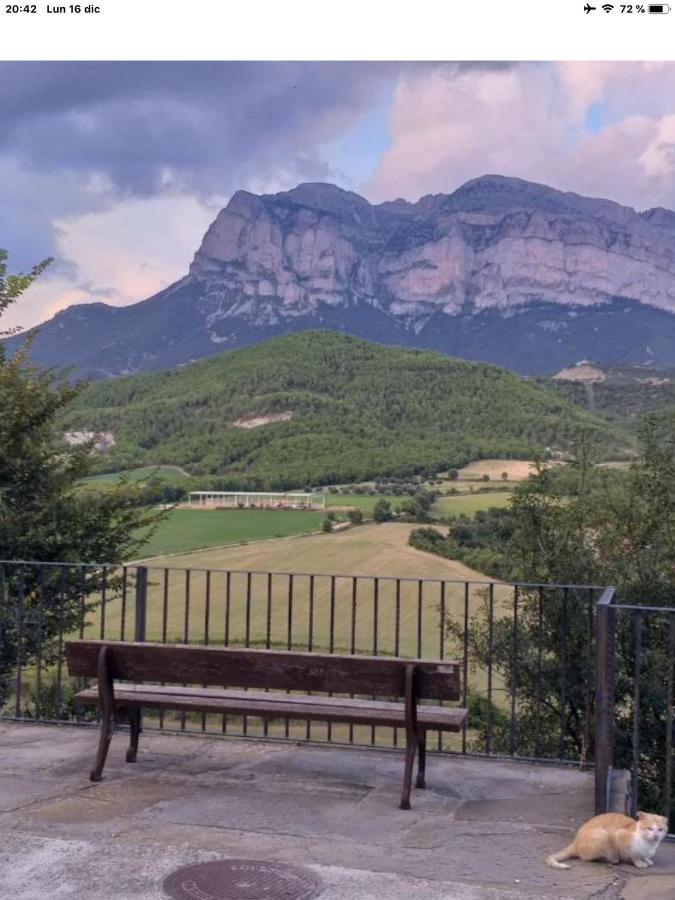 Preciosas Vistas A La Montana, Luminoso Y Acogedor Apartamento El Pueyo de Araguás Exterior foto