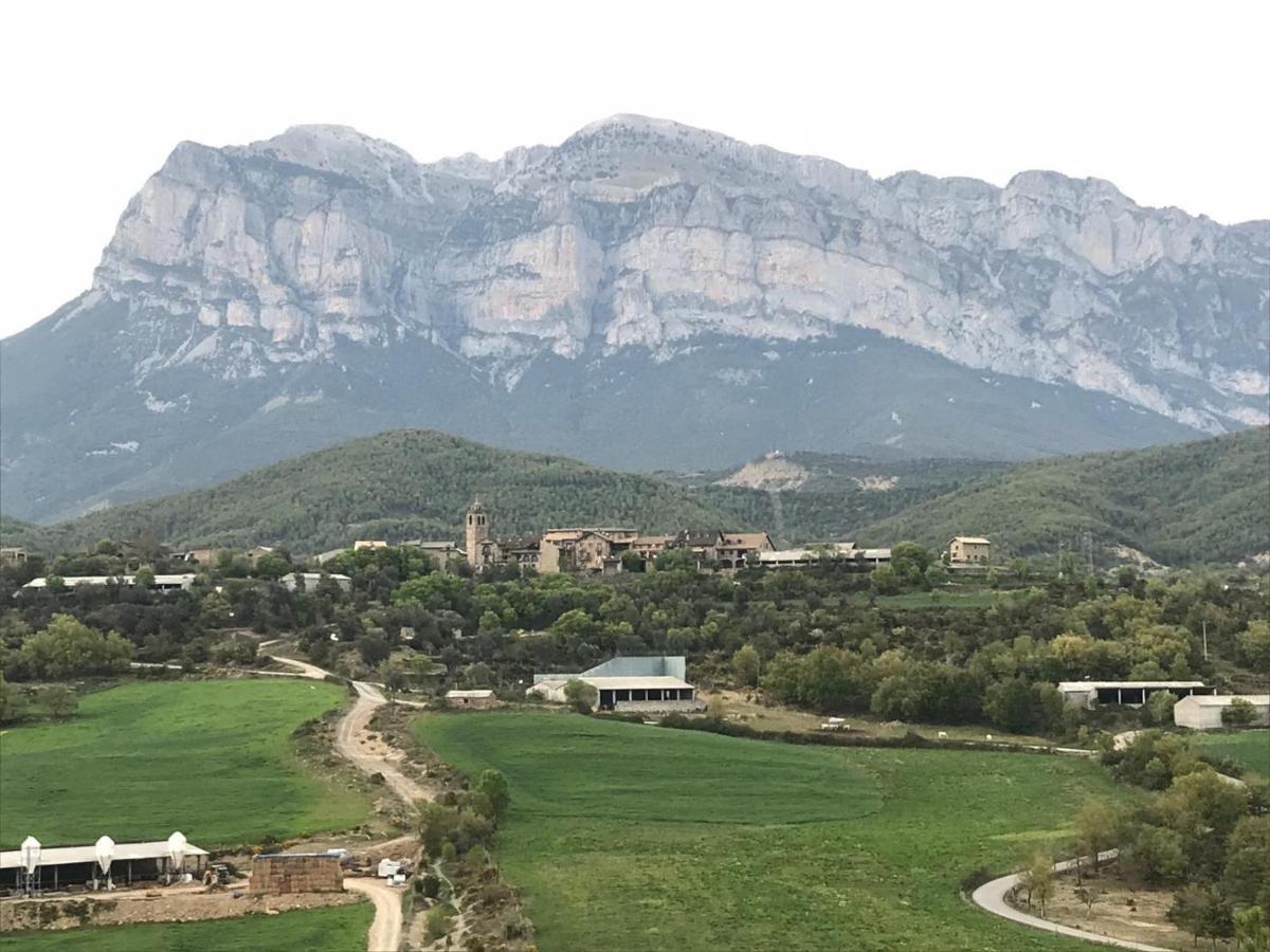Preciosas Vistas A La Montana, Luminoso Y Acogedor Apartamento El Pueyo de Araguás Exterior foto
