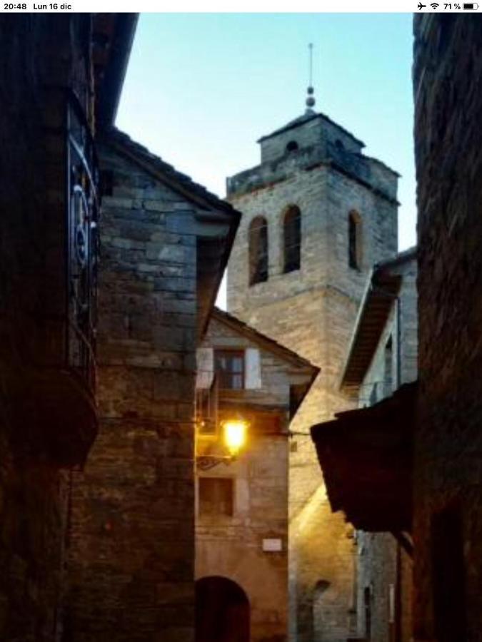 Preciosas Vistas A La Montana, Luminoso Y Acogedor Apartamento El Pueyo de Araguás Exterior foto